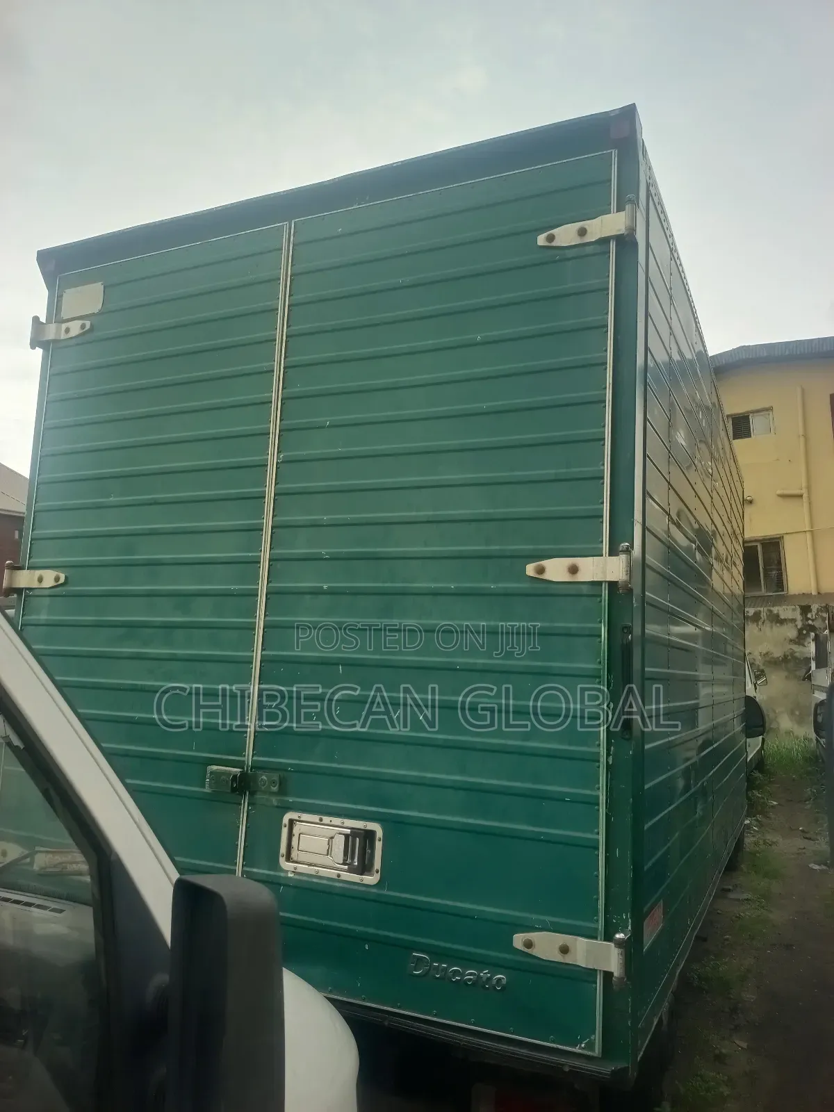 Fiat Truck With Container Bucket (Foreign Used) 4 Tyres