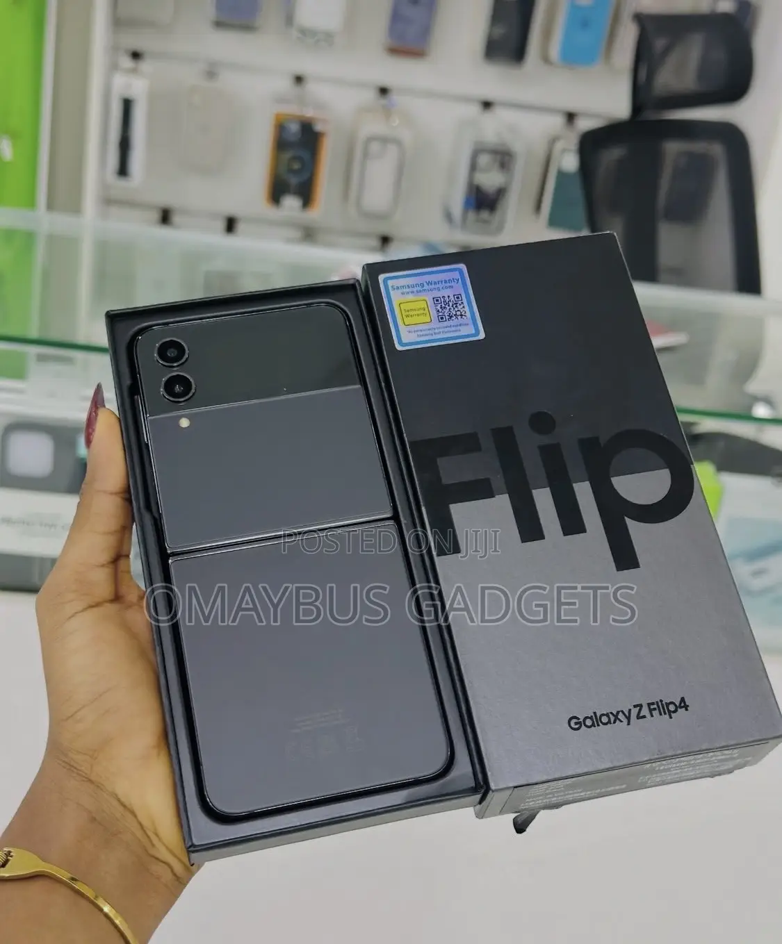 New Samsung Galaxy Z Flip4 128 GB Black