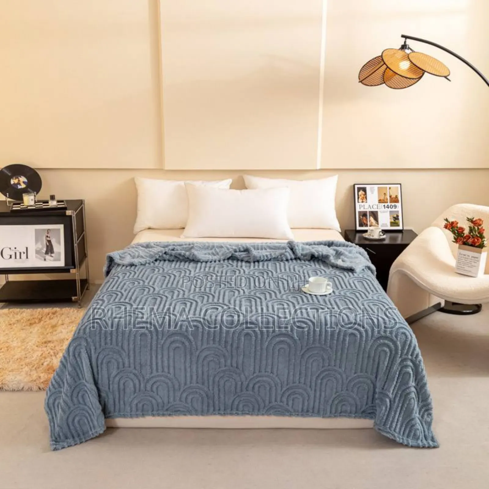 Double Sided Warm Solid Skin Friendly Fur Velvet Blanket/Duvet