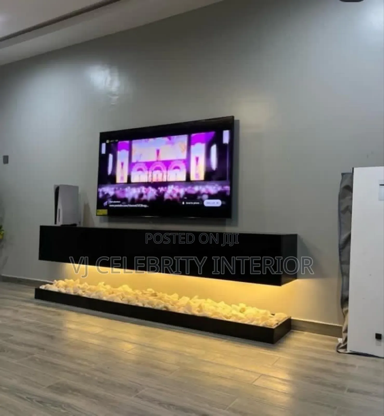Brand New 1ftby6ft HDF High Glossy Console With Ledlight and Stones