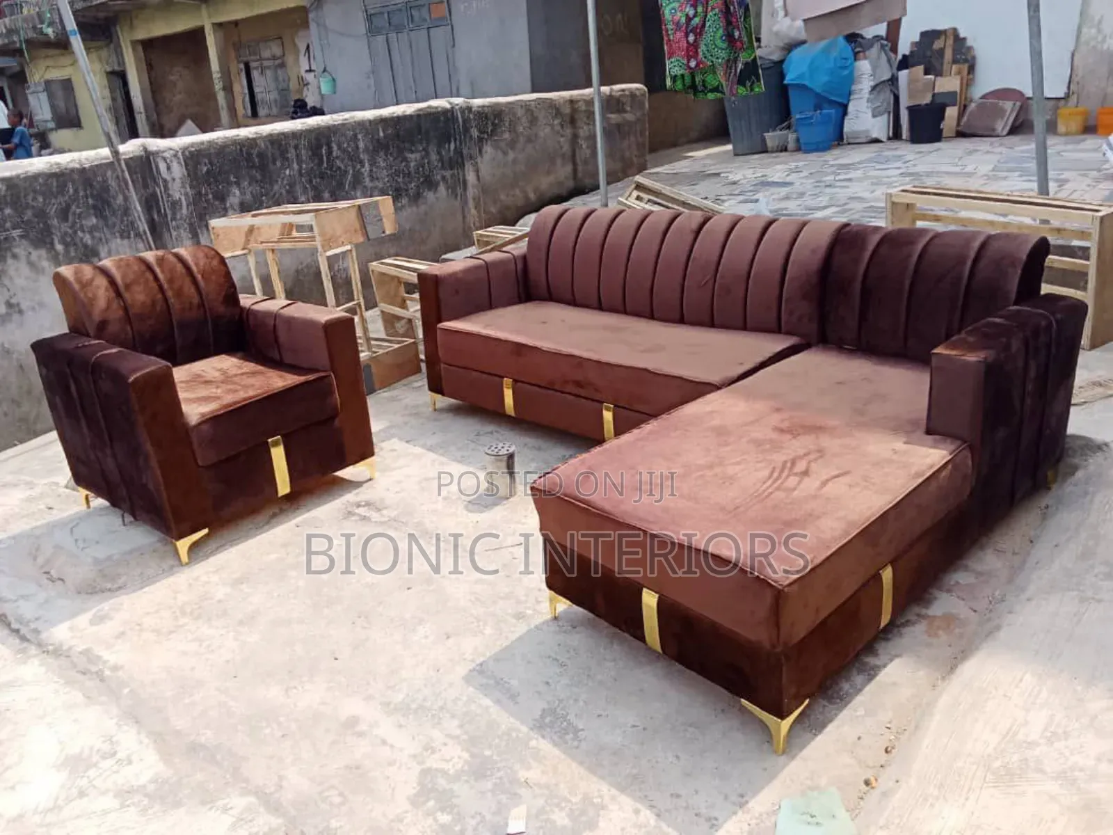 Brown Color L Shape Parlour Chair