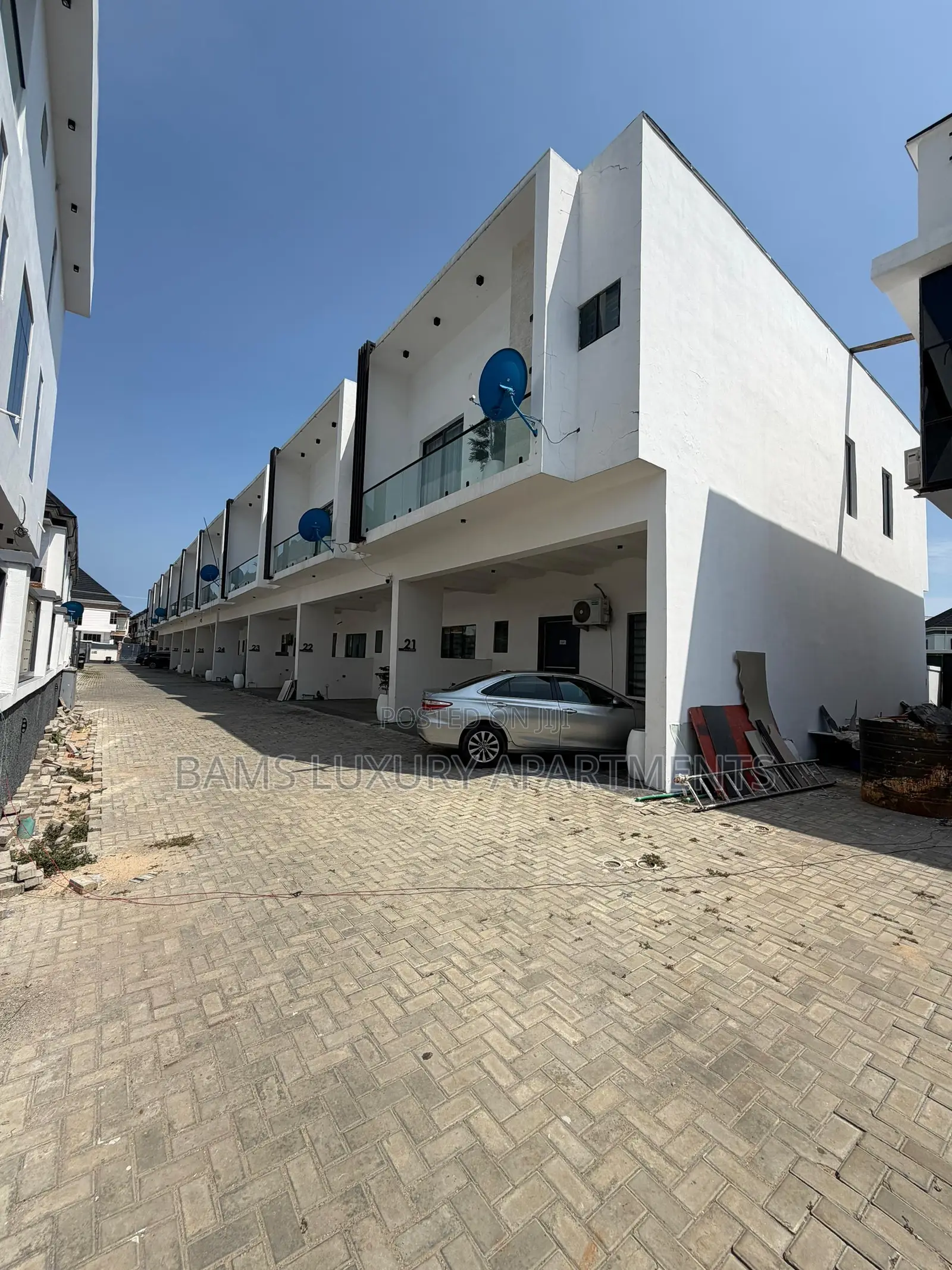 Furnished 4bdrm Duplex in Ikota for sale