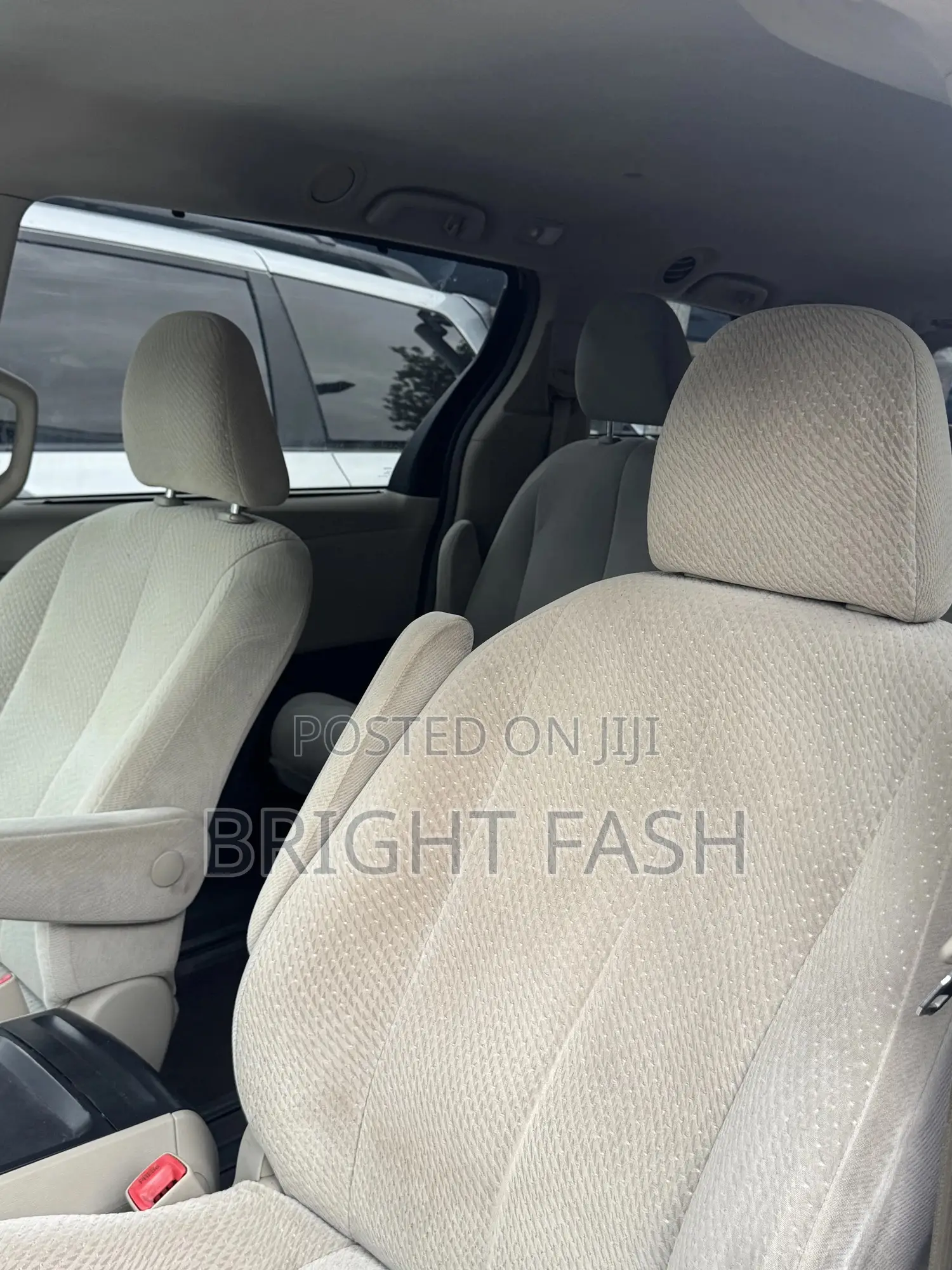 Toyota Sienna 2014 Gold