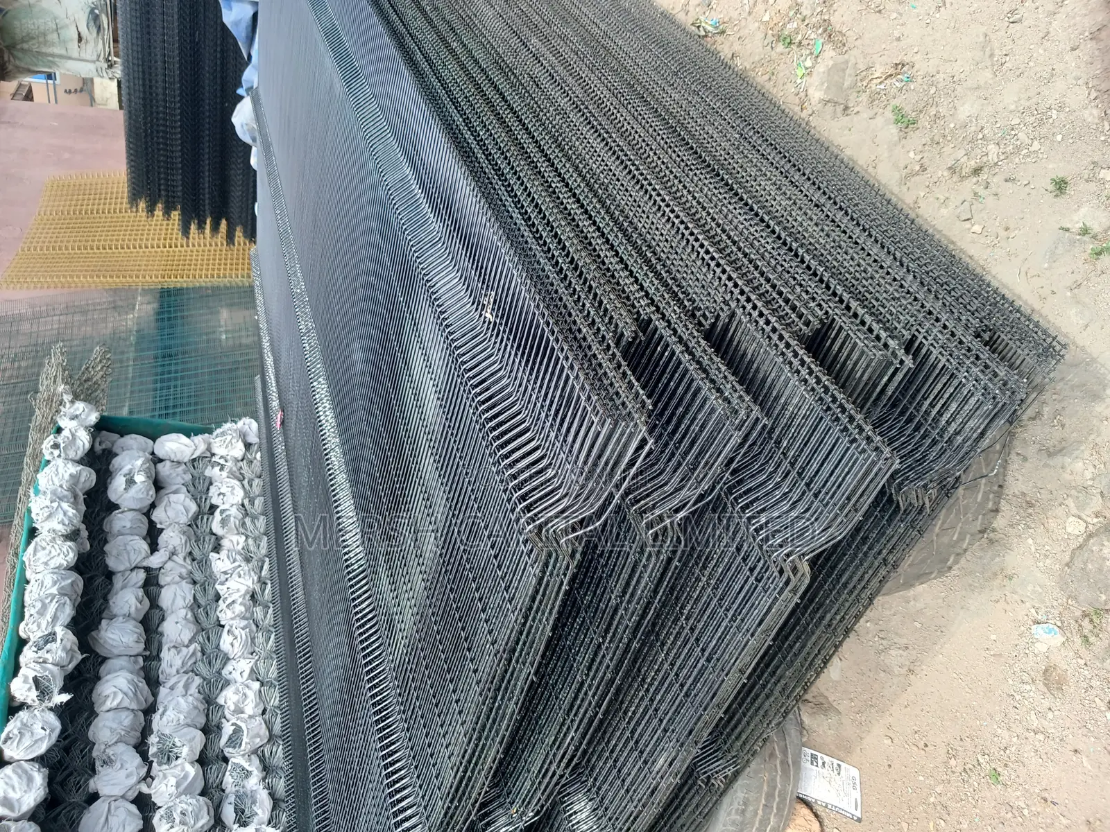 Premium Anti-Finger Security Mesh – No Climbing, No Cutting