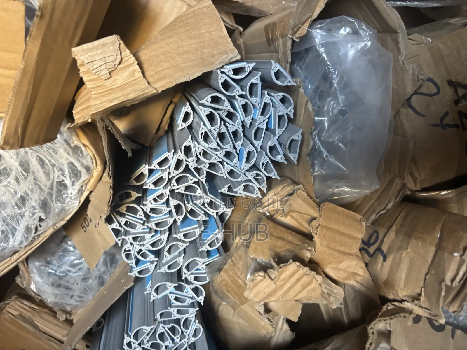 Flat Trunking Pipe for Putting Cable