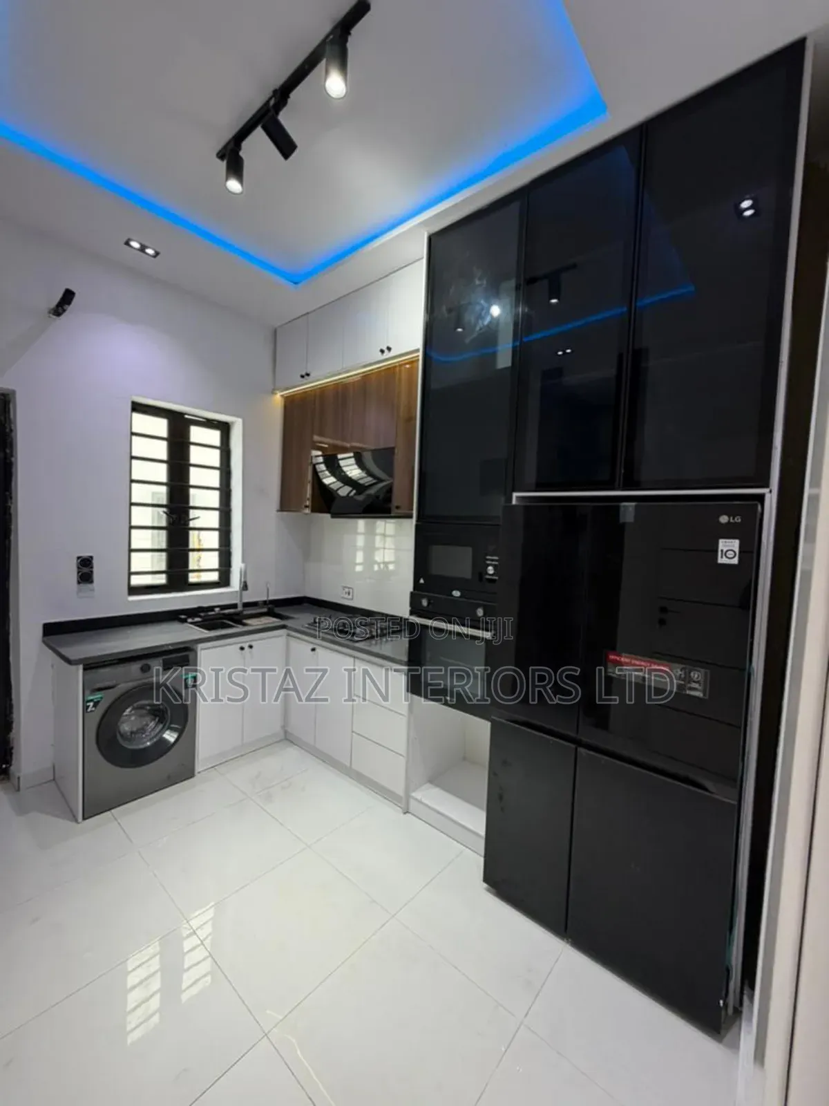 4bdrm Duplex in Ikota for sale
