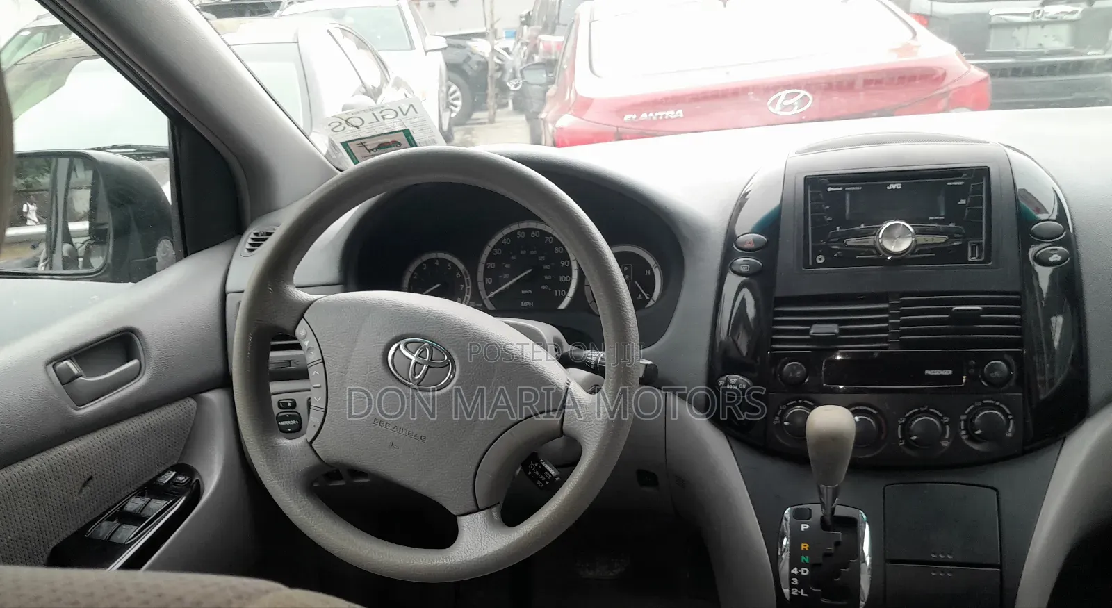 Toyota Sienna 2004 Silver