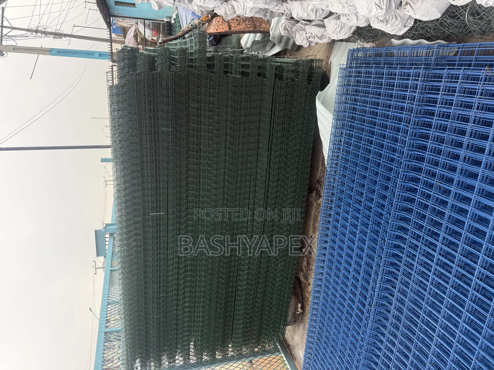 Panel Mesh 2x4 and Anti Finger With Pole and Accessories