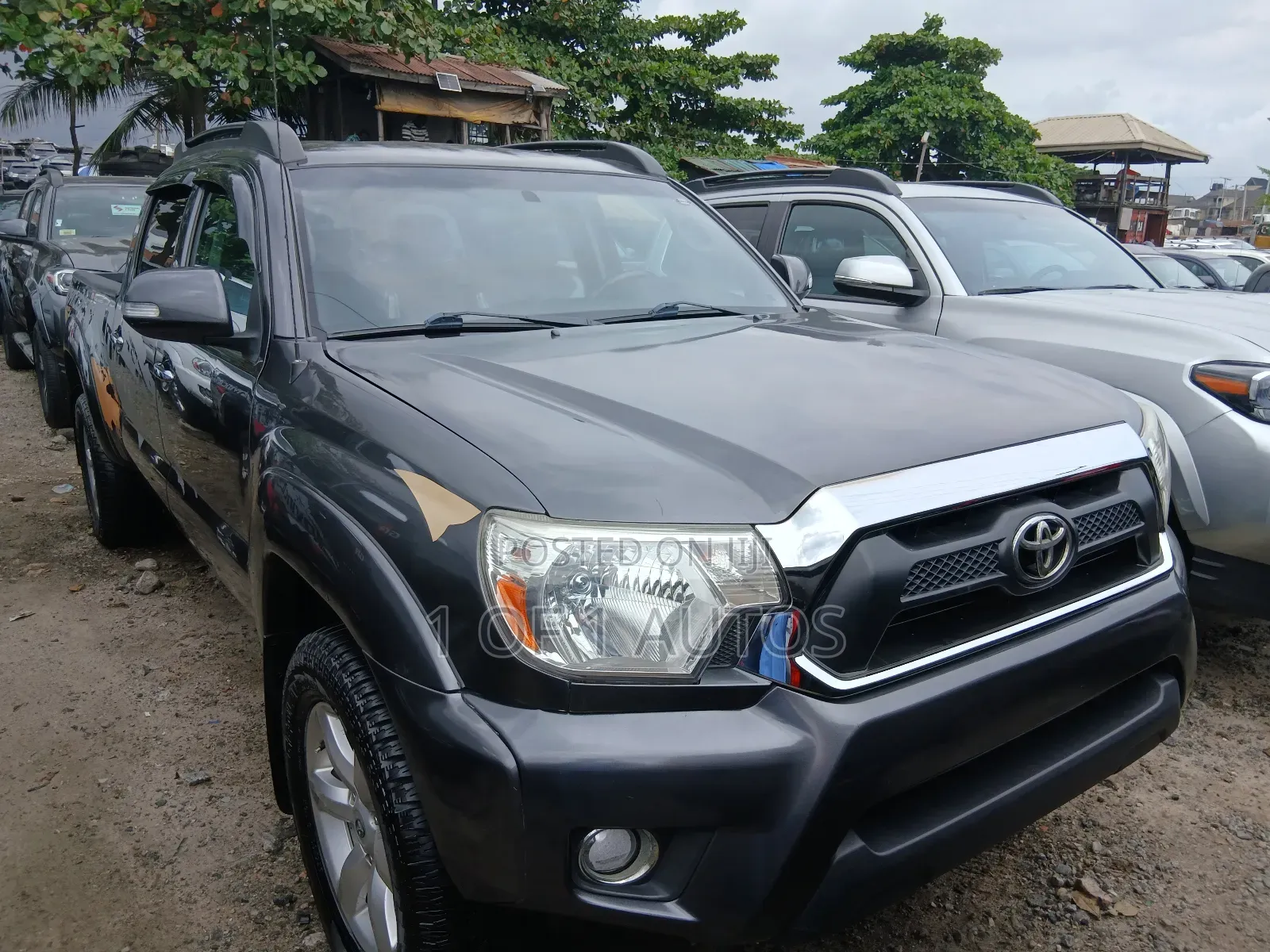 Toyota Tacoma 2dr Regular Cab 4WD 6.1 ft. SB (2.7L 4cyl 5M) 2014 Gray
