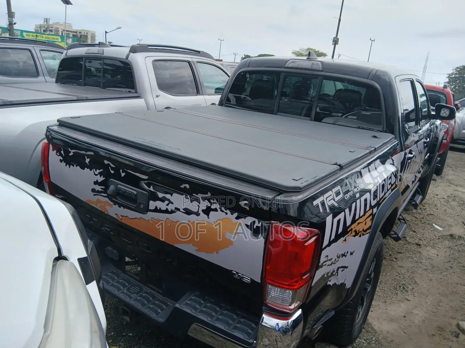 Toyota Tacoma 4dr Double Cab 2016 Black