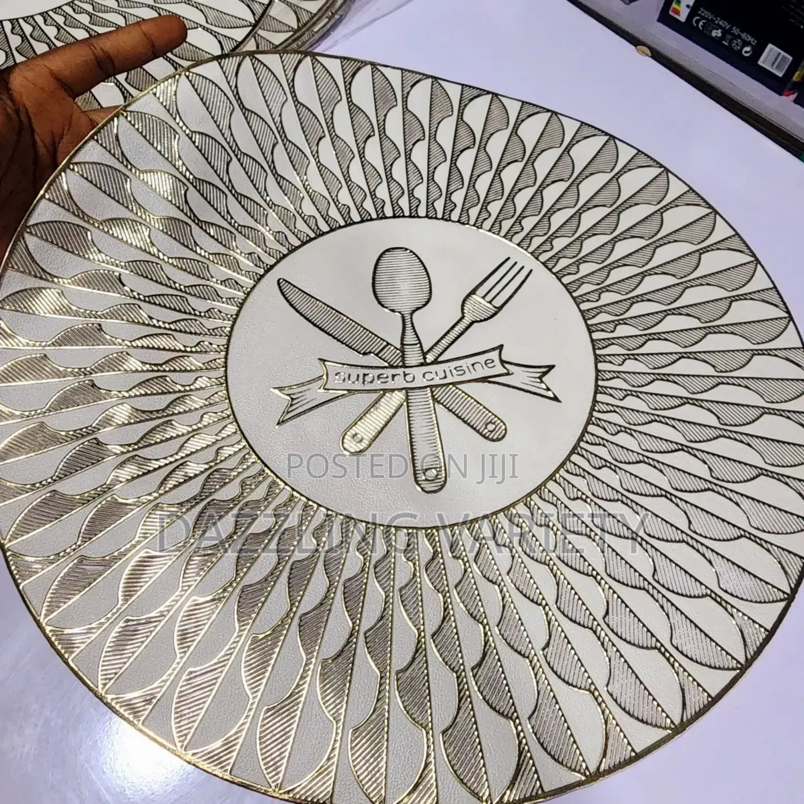12pcs High Quality Luxury Table Mat - Cutlery Design