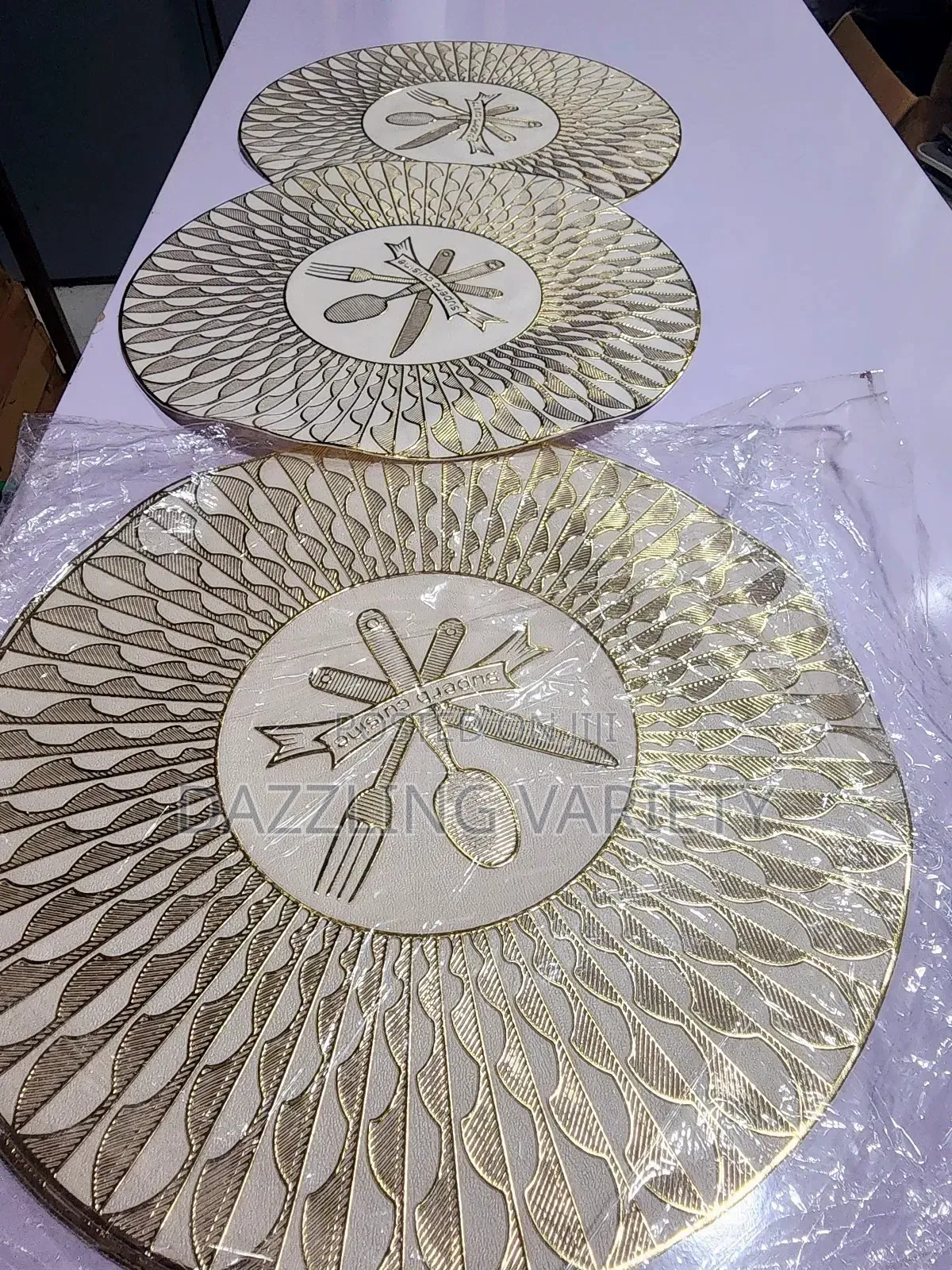 12pcs High Quality Luxury Table Mat - Cutlery Design