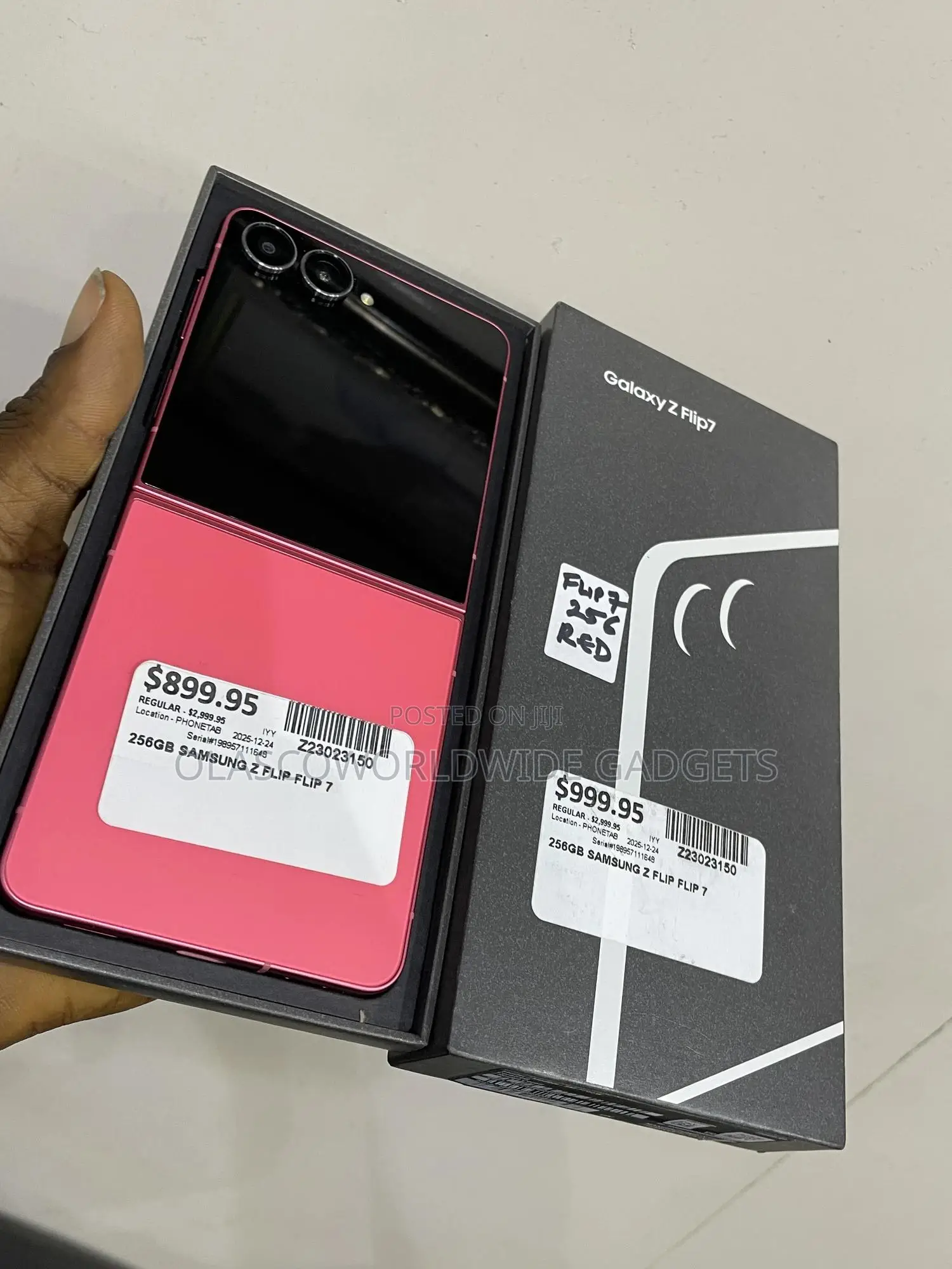 New Samsung Galaxy Z Flip7 256 GB Red