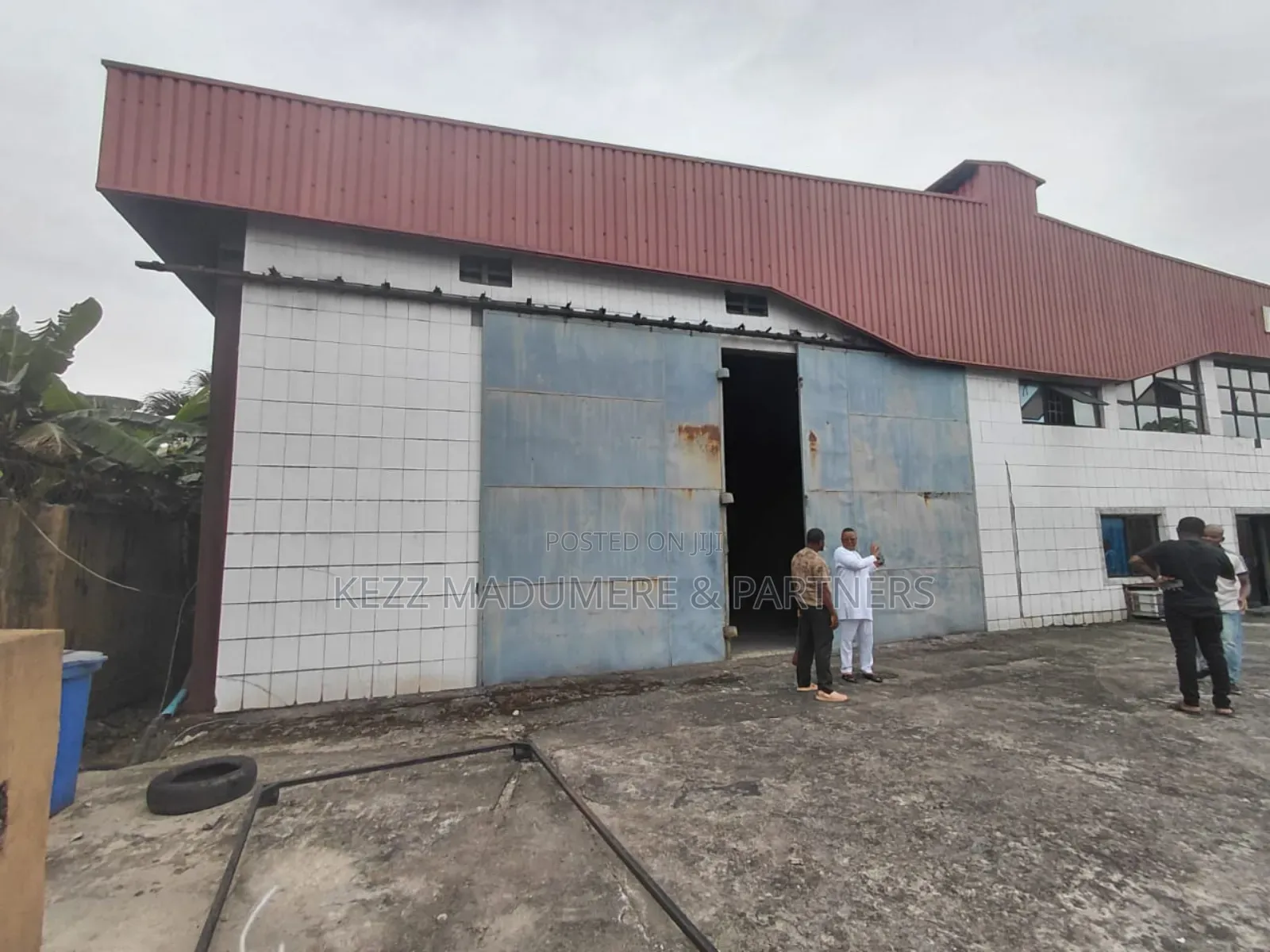 For Sale : Massive Warehouse in Port Harcourt