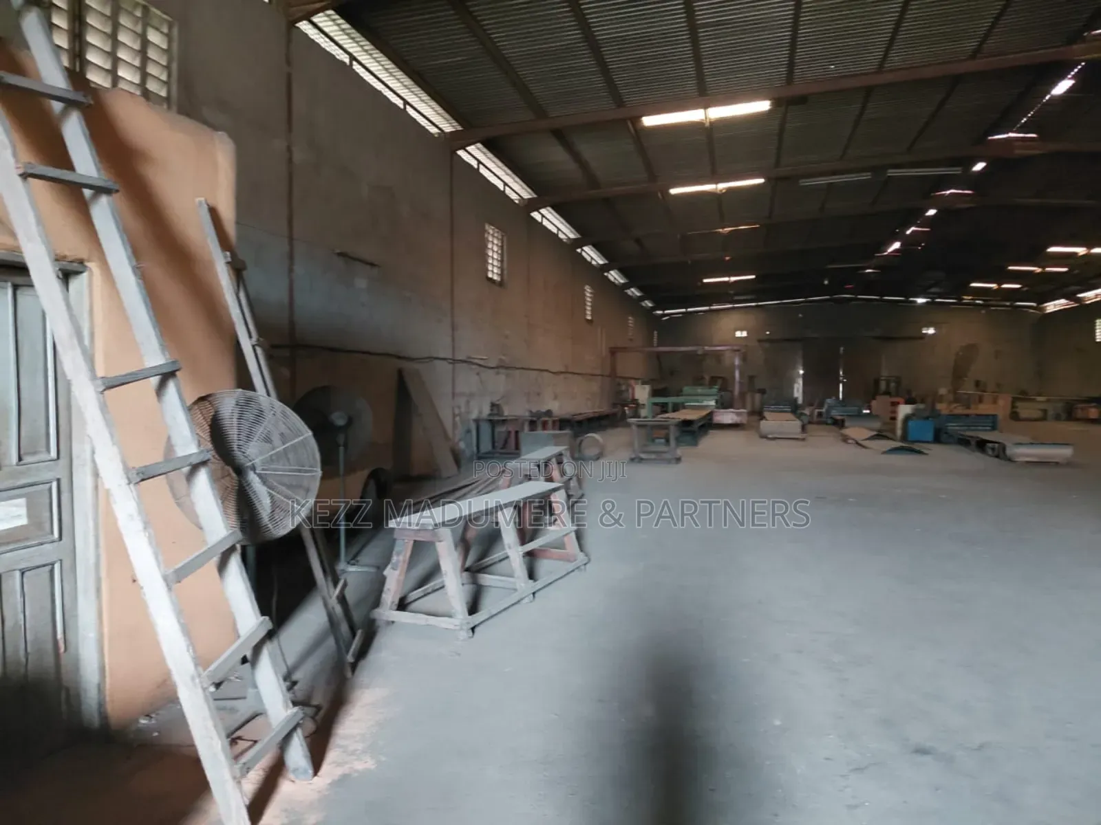For Sale : Massive Warehouse in Port Harcourt