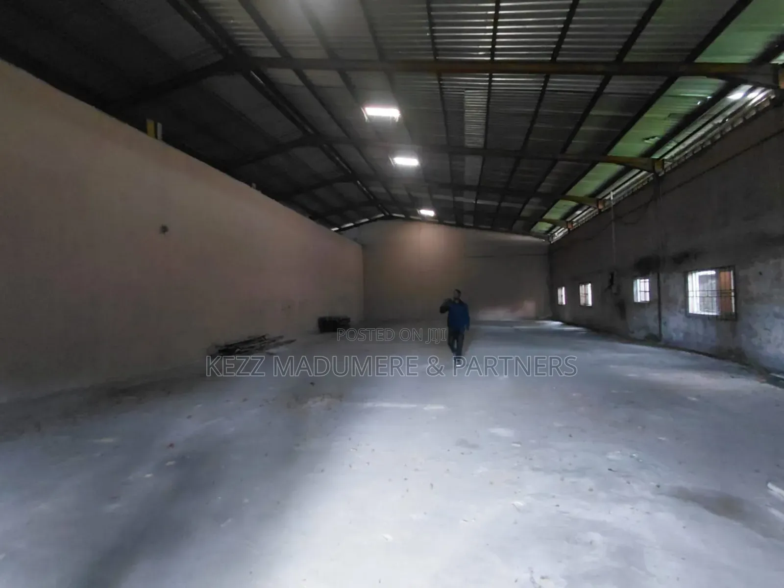 To Let /Lease : 500 SQMTRS Warehouse in Port Harcourt
