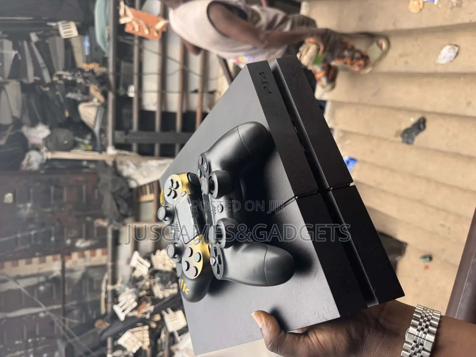 Clean London Used Playstation 4 Standard