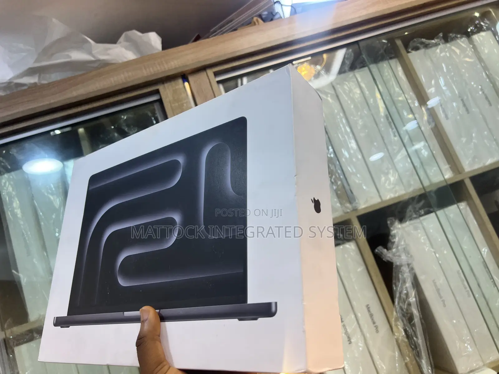 New Laptop Apple MacBook Pro 2026 M5 Pro 24GB Apple M5 SSD 1T