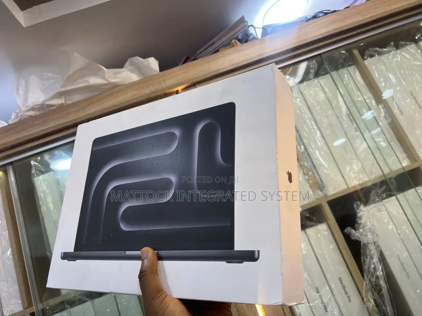 New Laptop Apple MacBook Pro 2026 M5 Pro 24GB Apple M5 SSD 1T