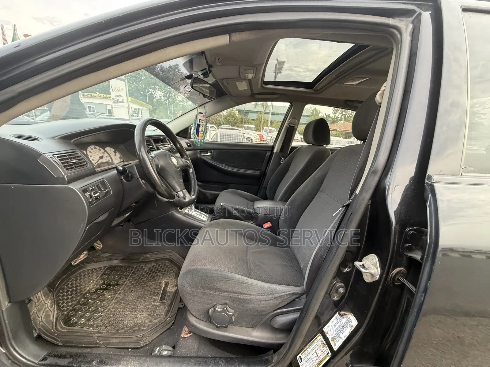 Toyota Corolla LE 2004 Black