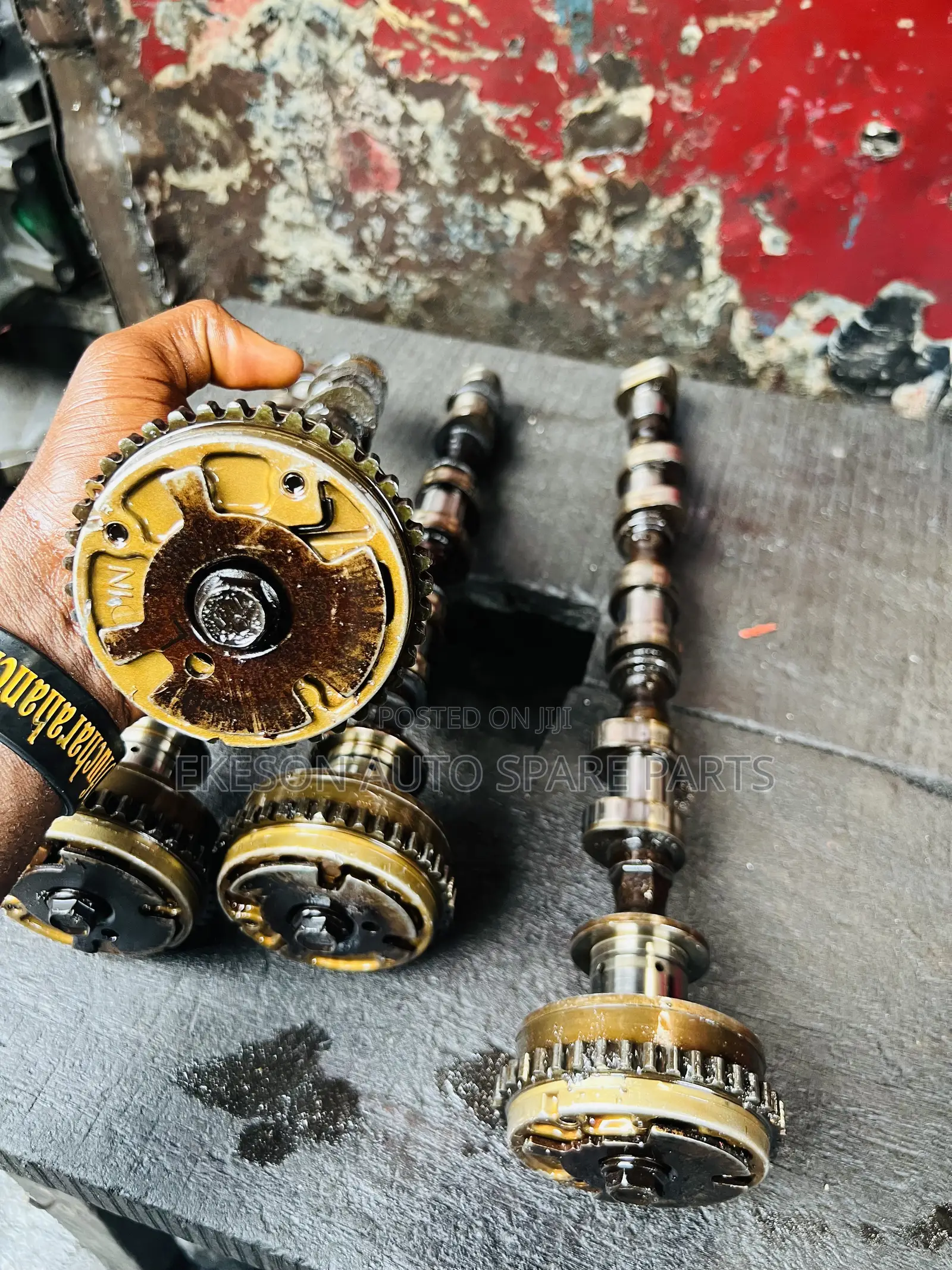 Camshaft or Kinshaft for 3.6 Chevrolet Camaro,Gmc Acadia,Terrain V6