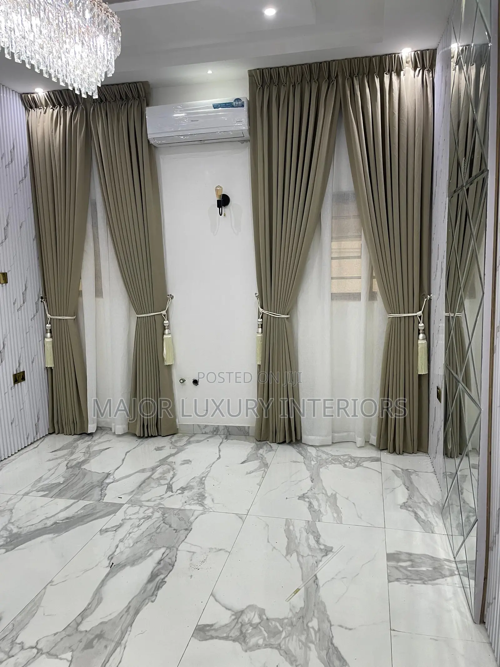 High Quality Turkey Curtains With Pleated Design Neatly Arranged