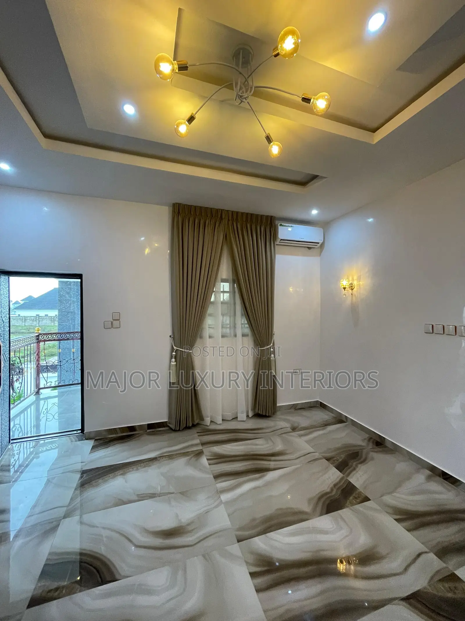 High Quality Turkey Curtains With Pleated Design Neatly Arranged