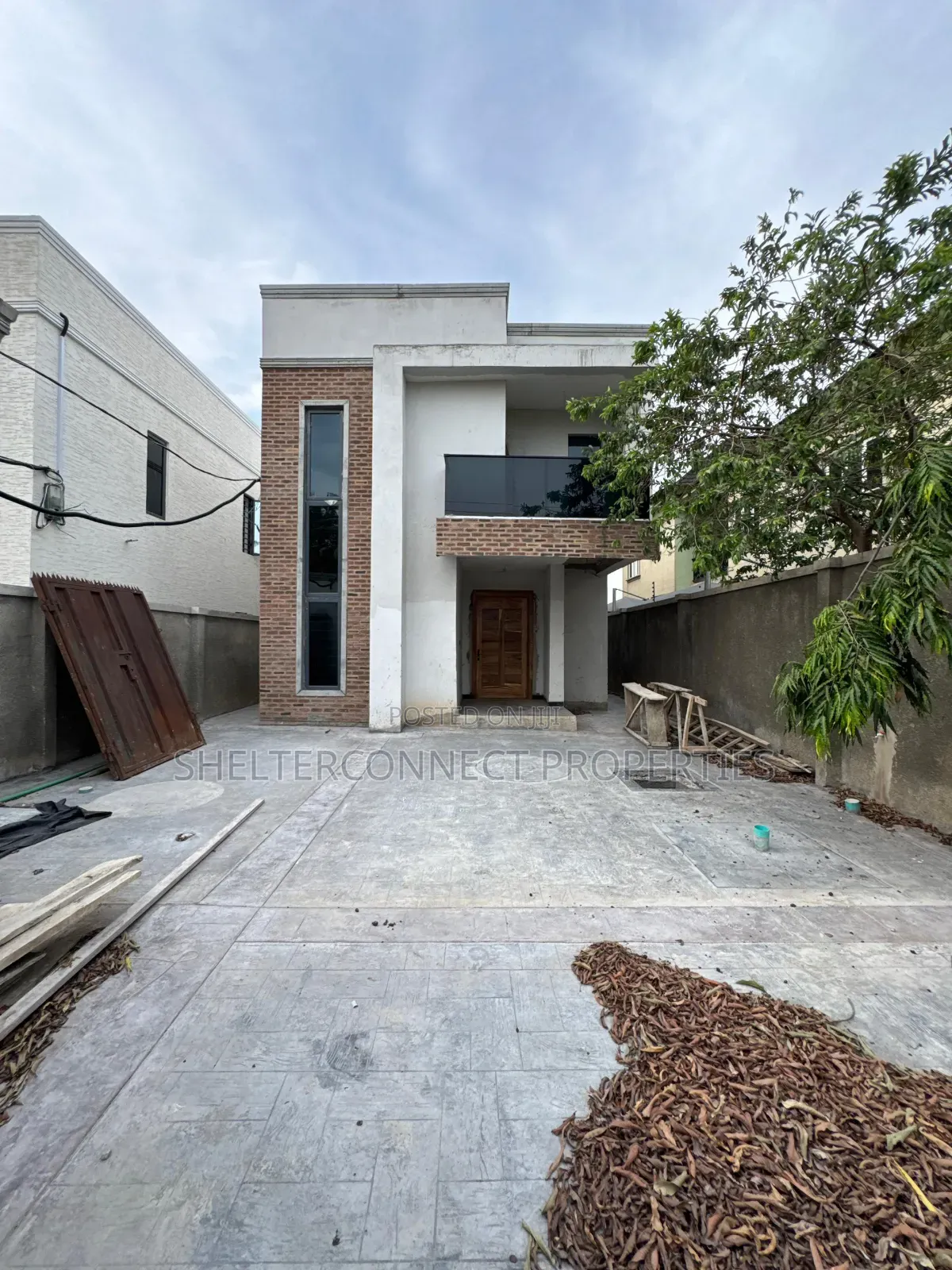4bdrm Duplex in Oko-Oba for sale
