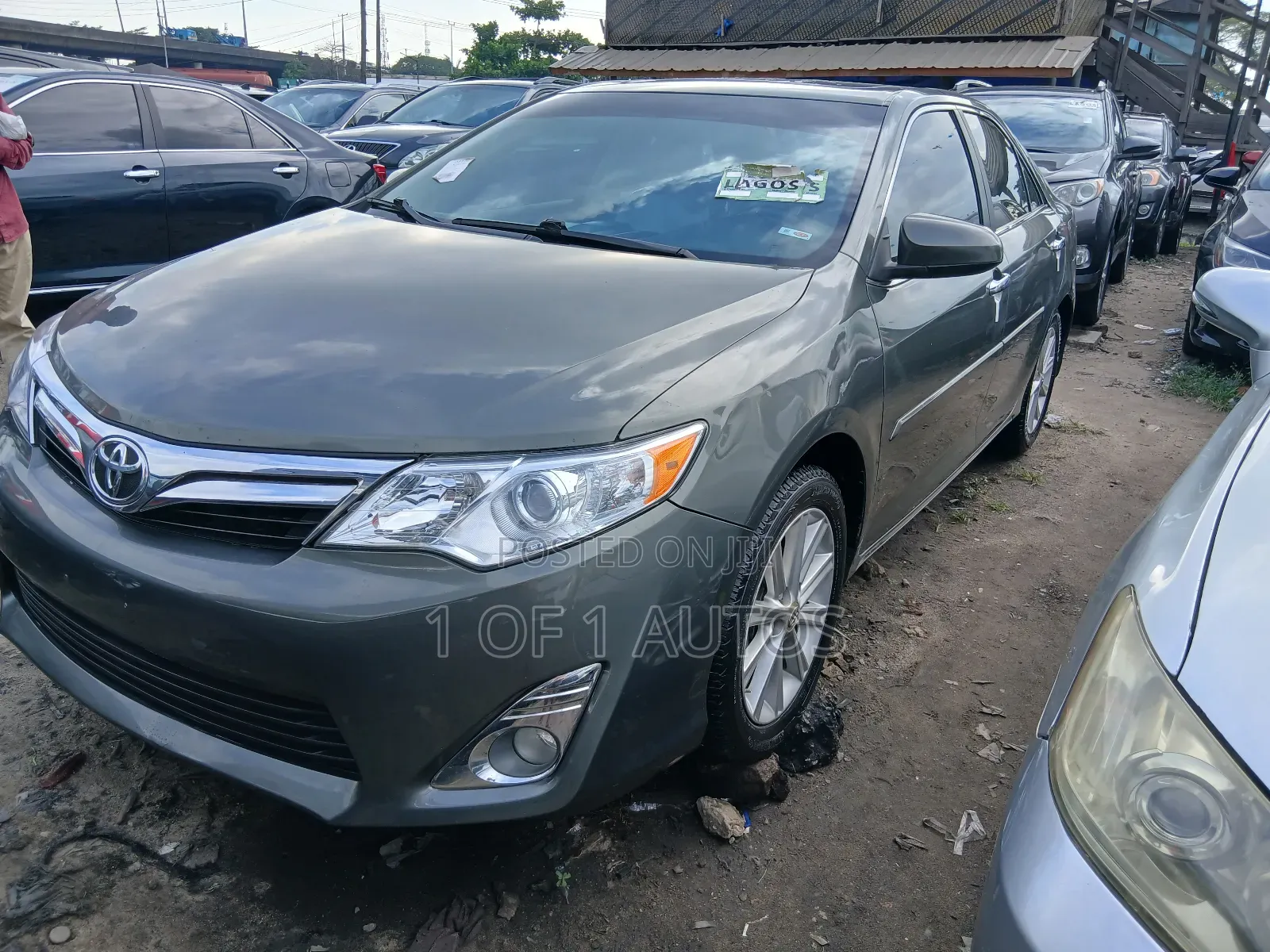 Toyota Camry XLE 4dr Sedan (2.5L 4cyl 6A) 2012 Green