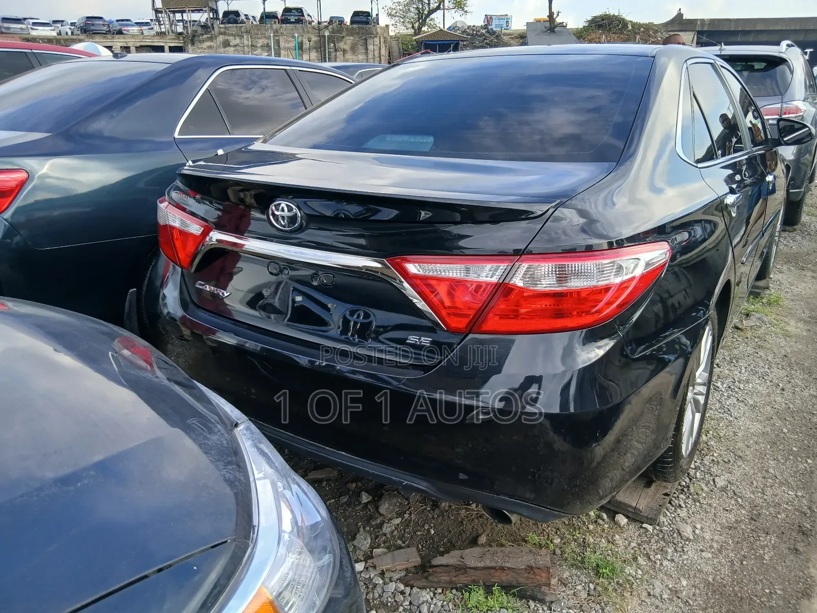 Toyota Camry SE w/Special Edition Pkg (2.5L 4cyl 6A) 2016 Black