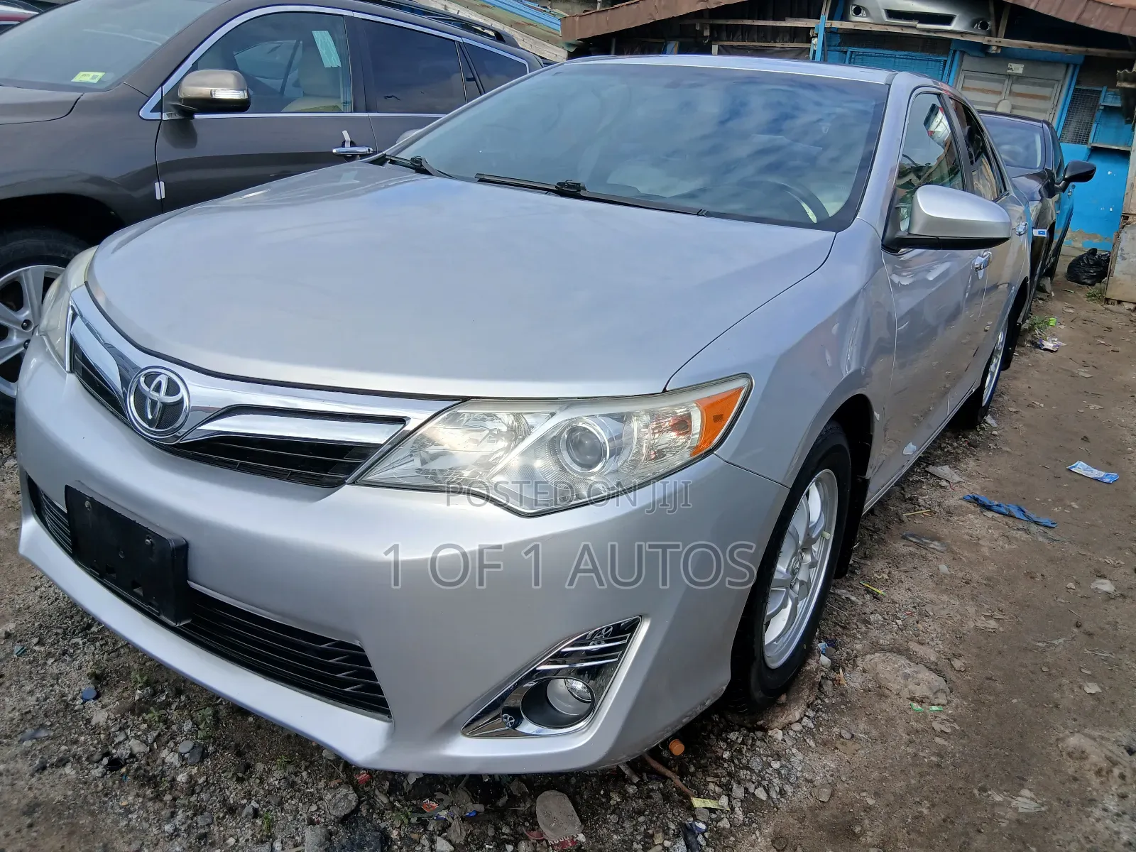 Toyota Camry LE 4dr Sedan w/Prod. End 11/13 (2.5L 4cyl 6A) 2014 Silver