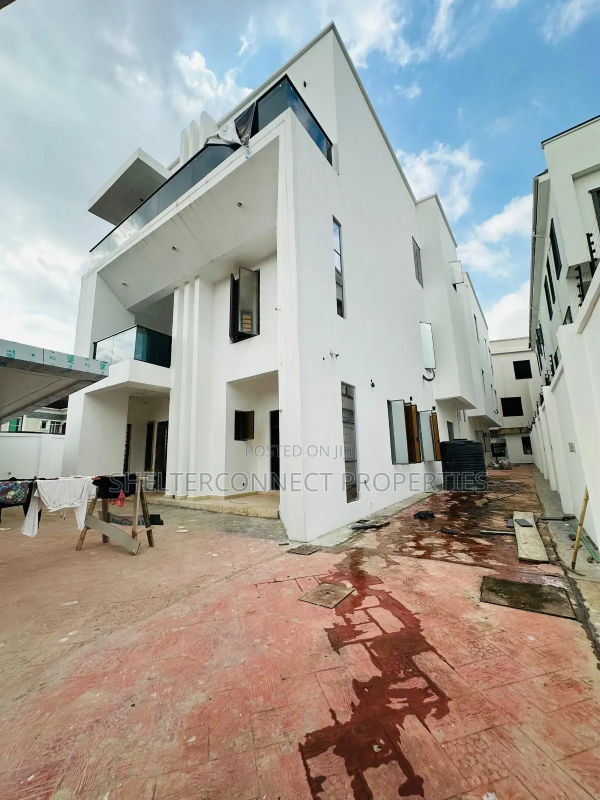 7bdrm Duplex in Ikeja GRA for sale