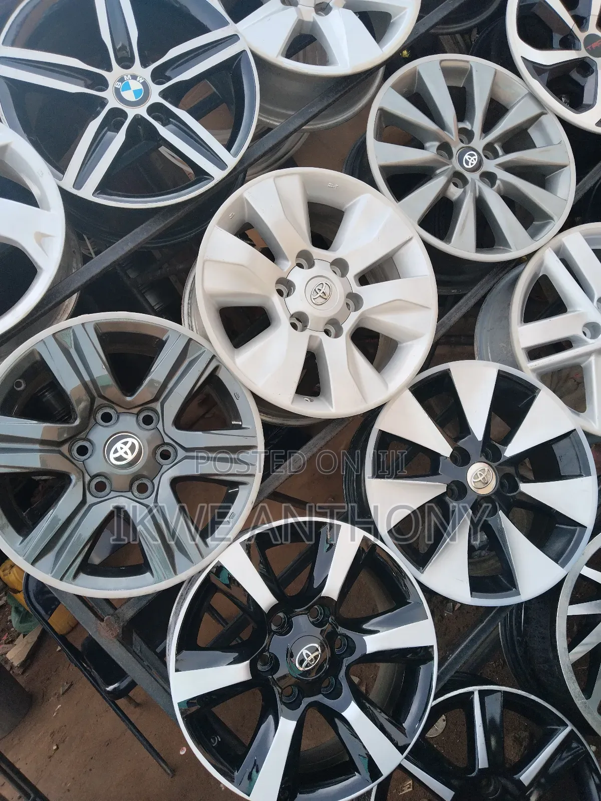 Toyota Hilux Rim