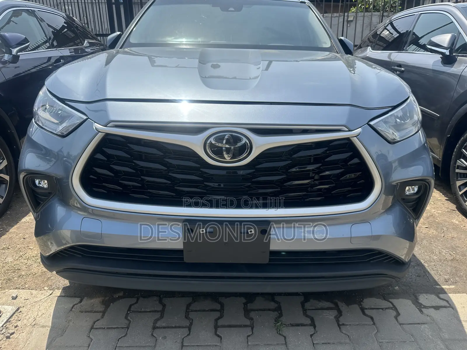 Toyota Highlander XLE AWD 2020 Blue