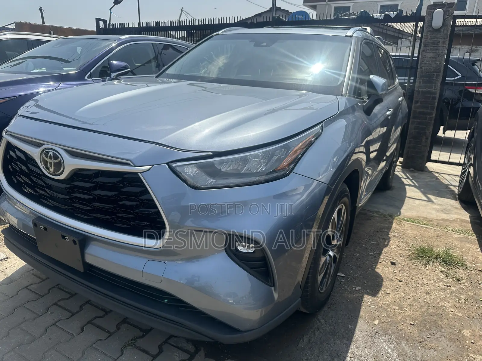Toyota Highlander XLE AWD 2020 Blue