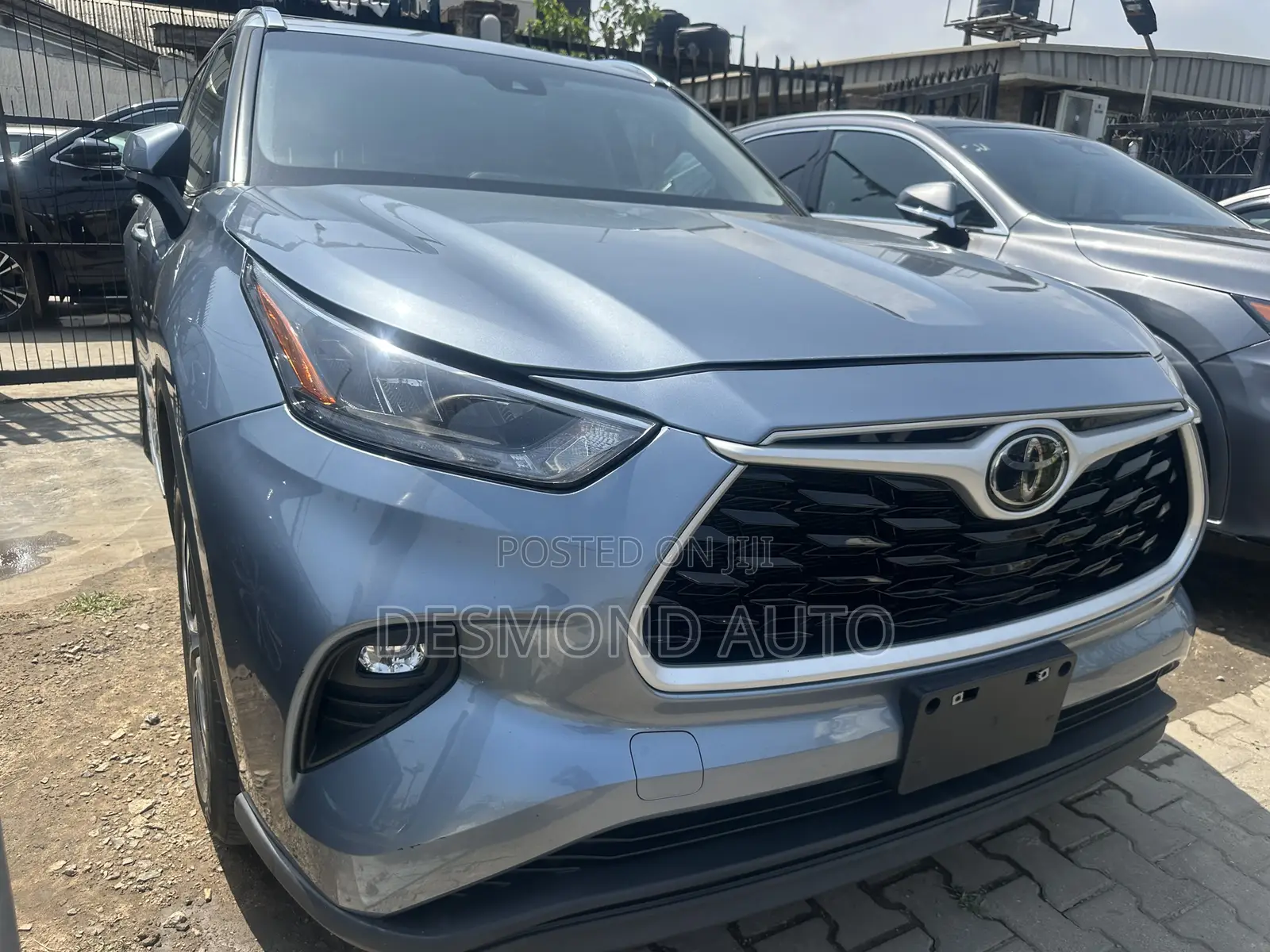Toyota Highlander XLE AWD 2020 Blue