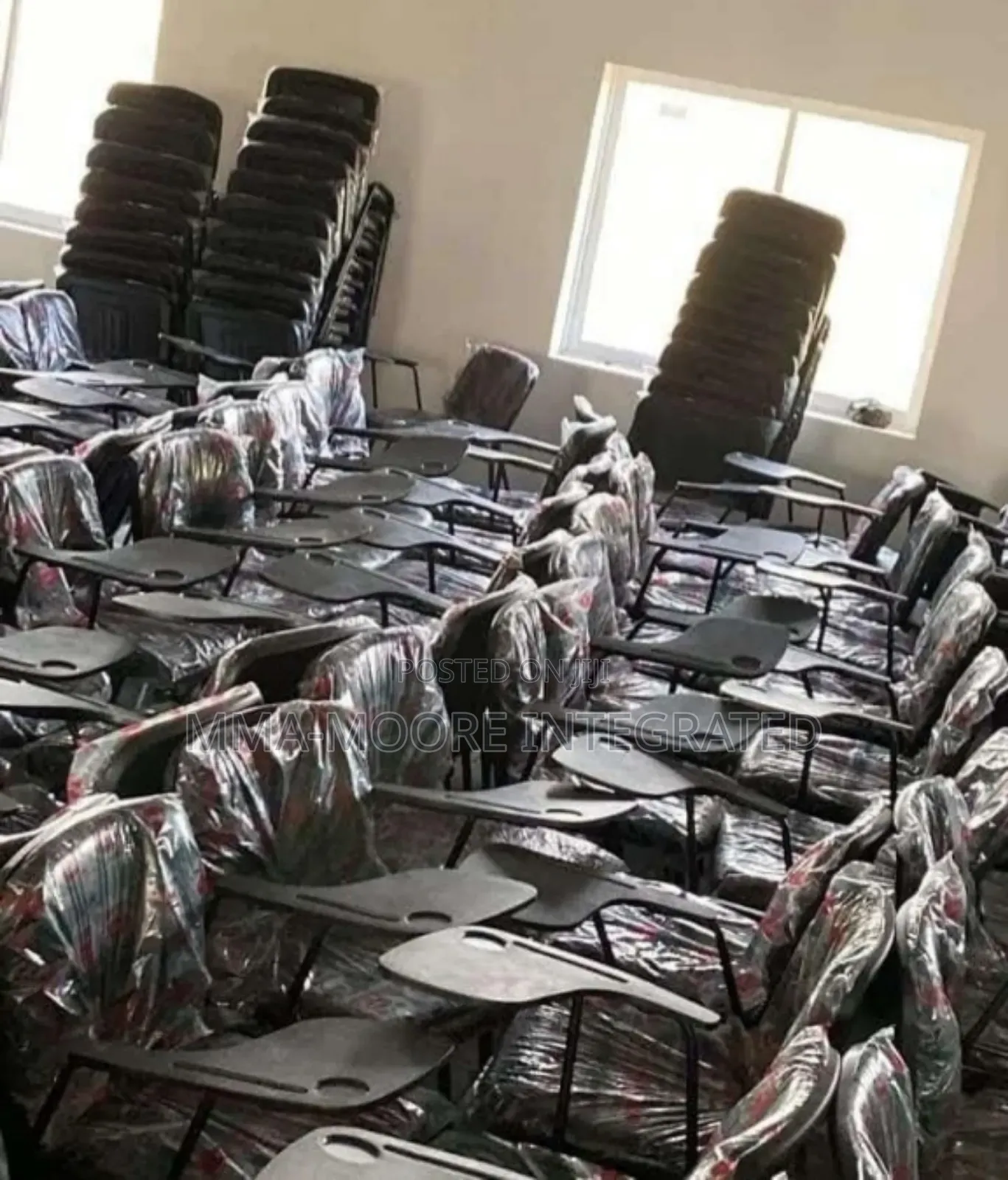 Seminar Chairs/ Training Chairs With Writing Pads