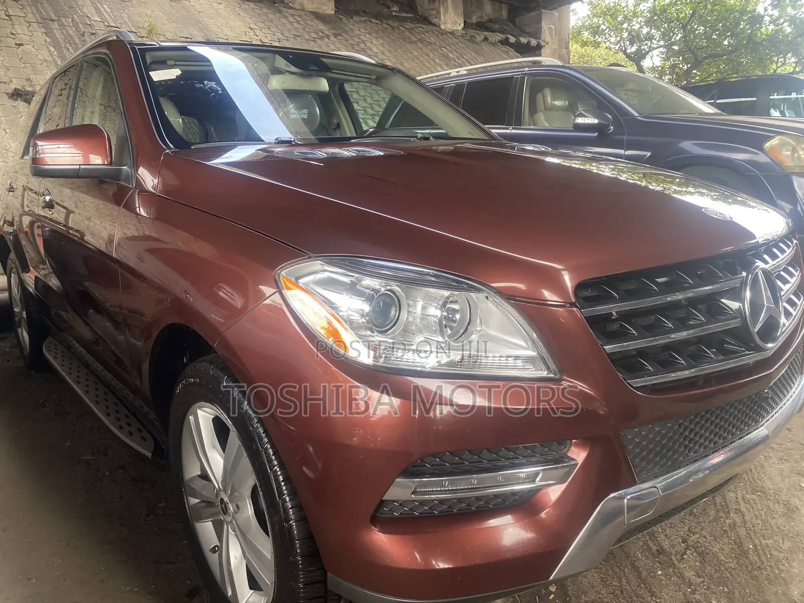 Mercedes-Benz M Class ML350 4MATIC 4dr SUV AWD (3.5L 6cyl 7A) 2015 Red