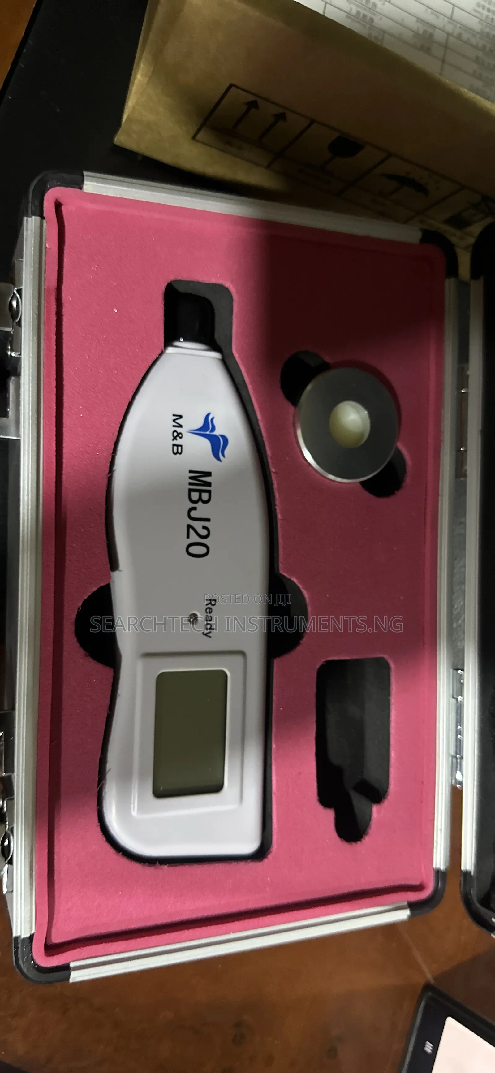 Jaundice Detector / Bilirubinometer