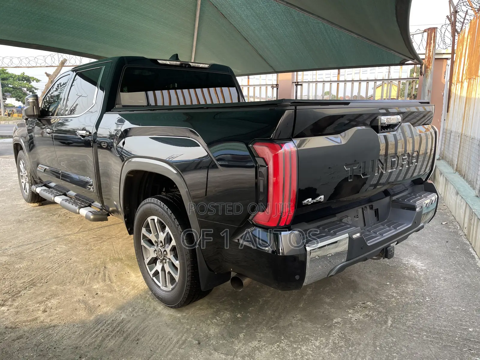Toyota Tundra 1794 2022 Black