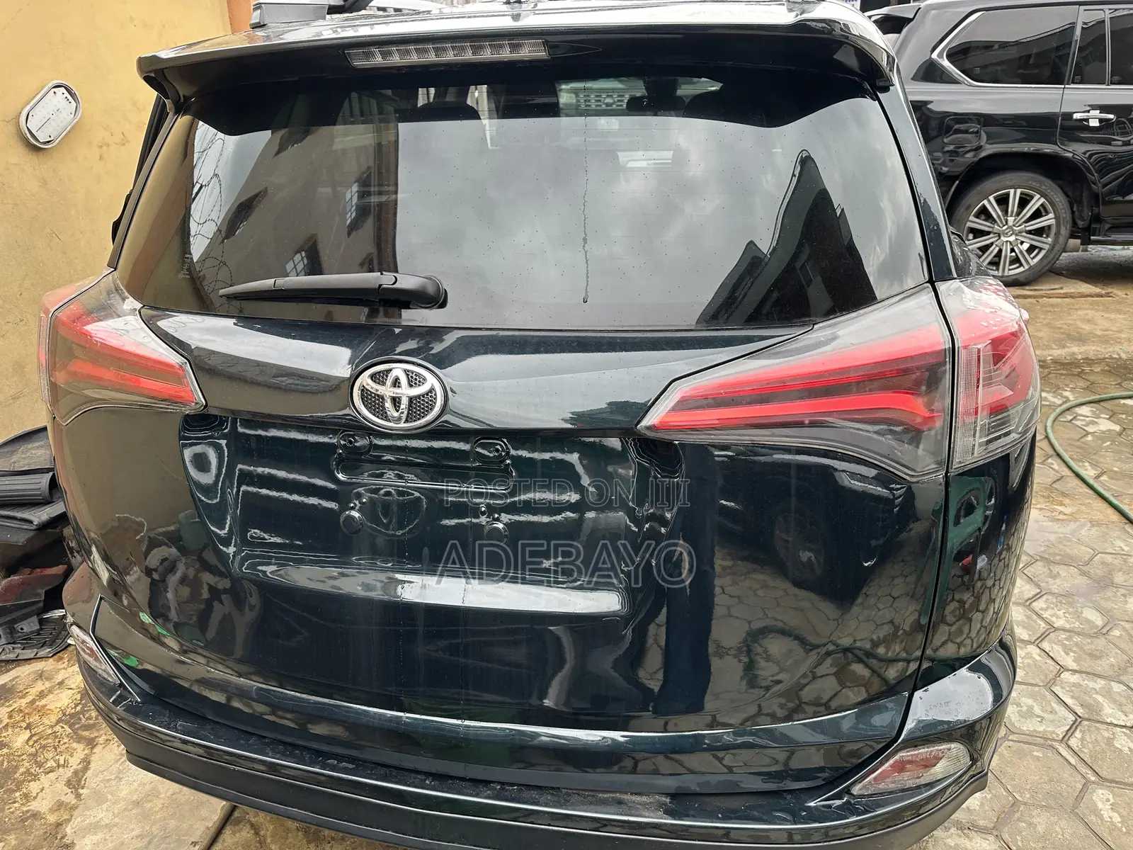 Toyota RAV4 Limited AWD (2.5L 4cyl 6A) 2017 Green