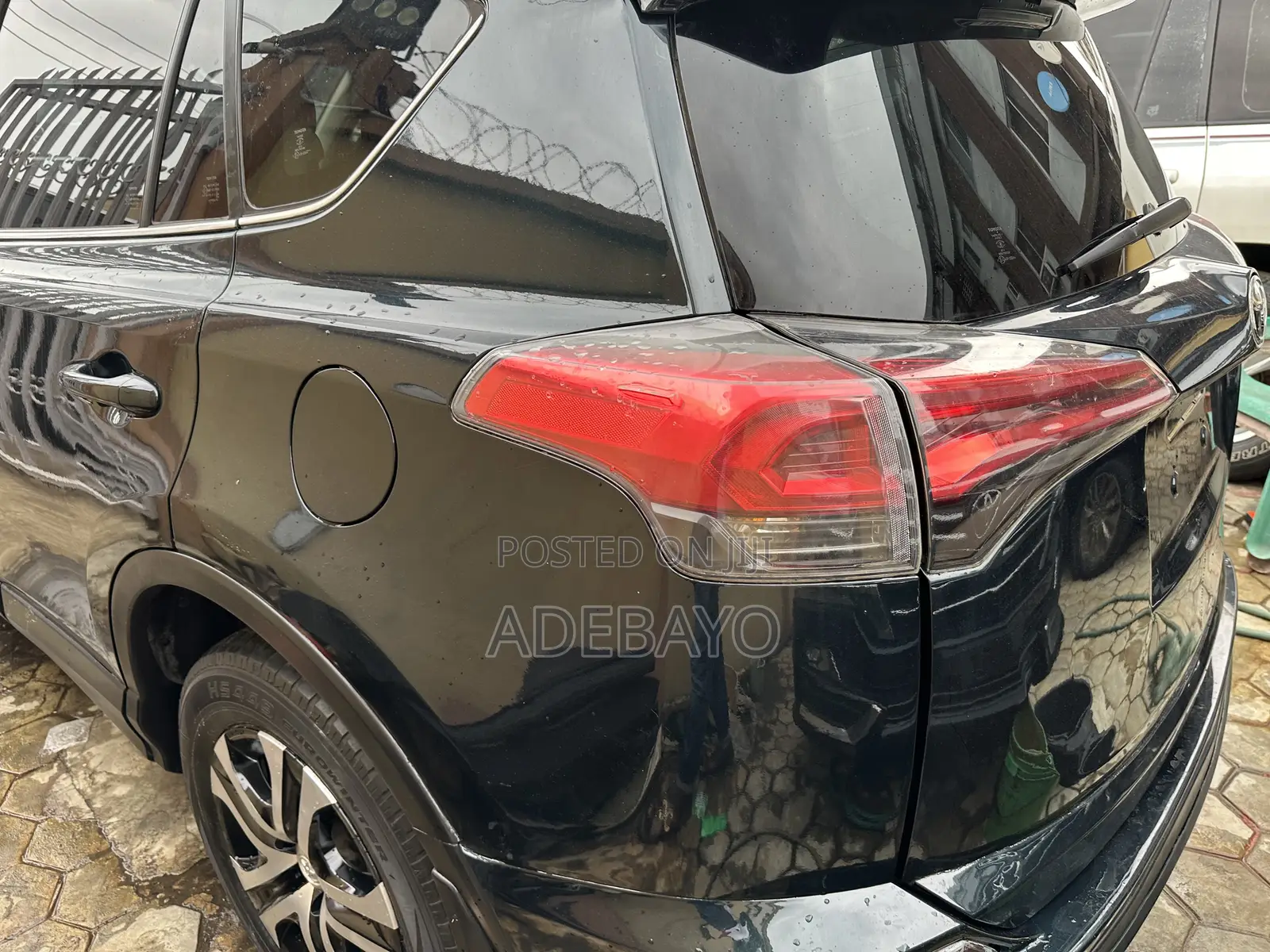 Toyota RAV4 Limited AWD (2.5L 4cyl 6A) 2017 Green