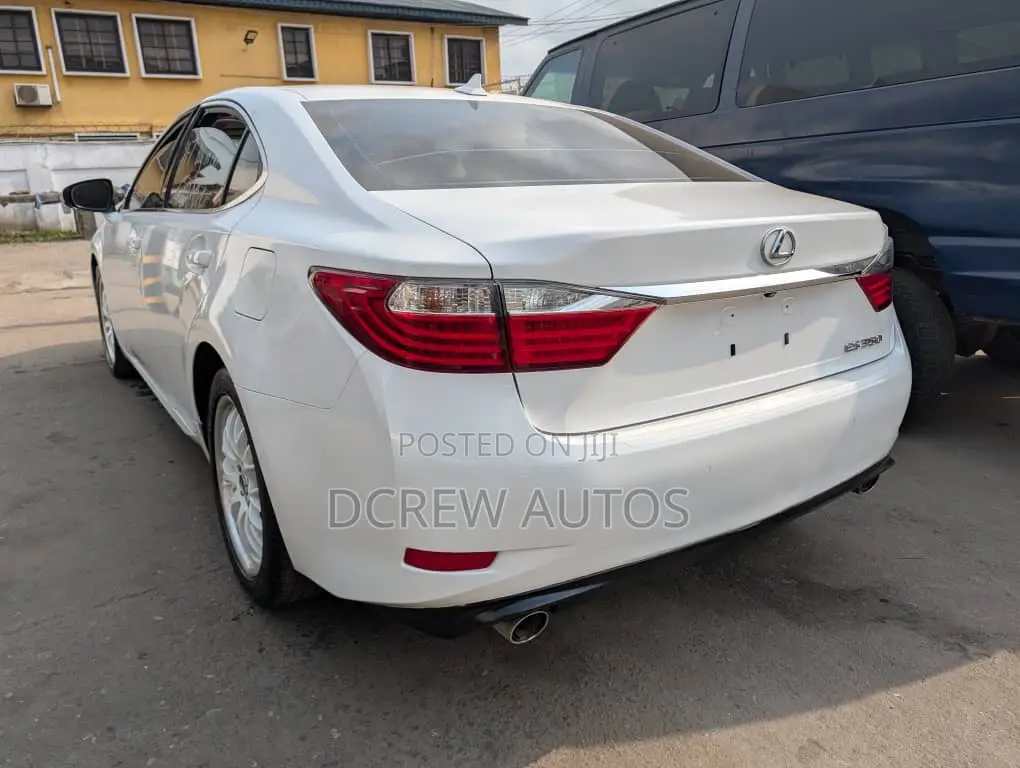 Lexus ES 350 FWD 2014 White