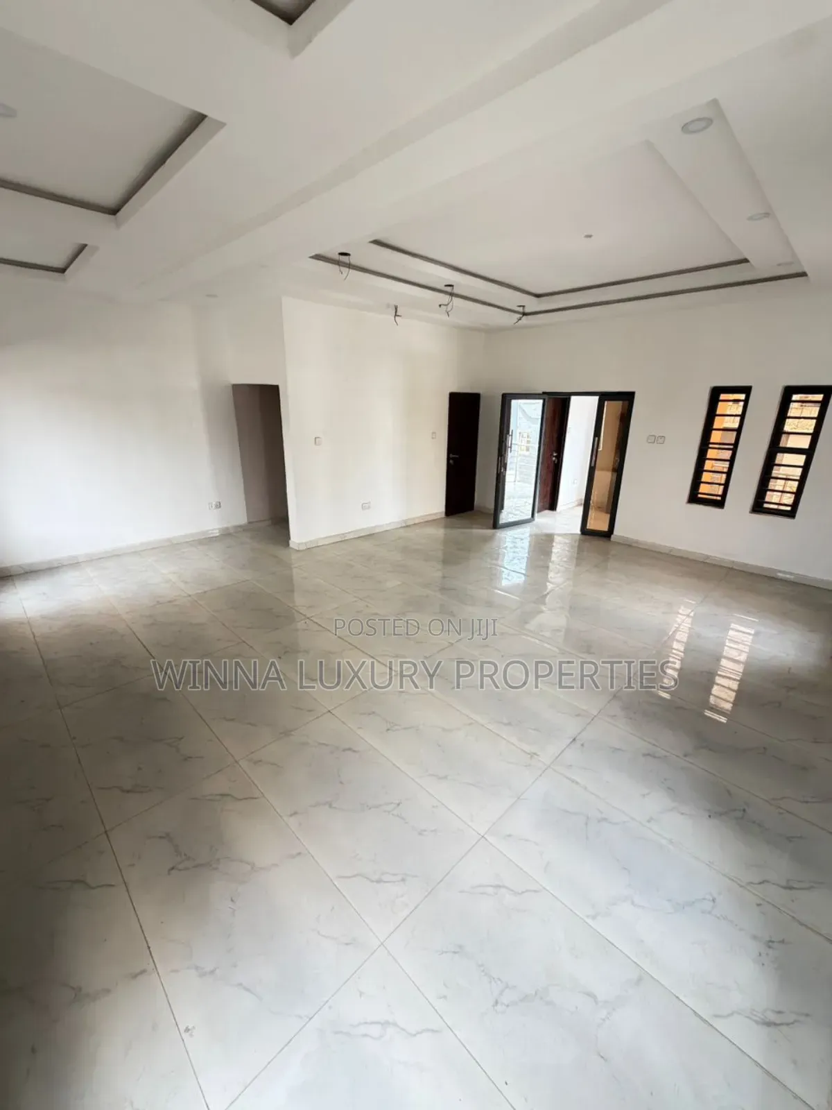 4bdrm Duplex in Life Camp for sale