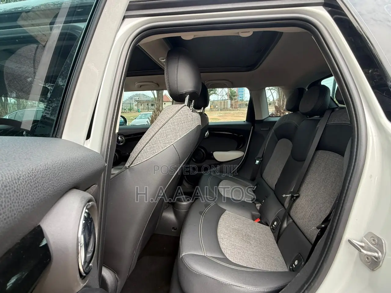 Mini Cooper 2016 Silver