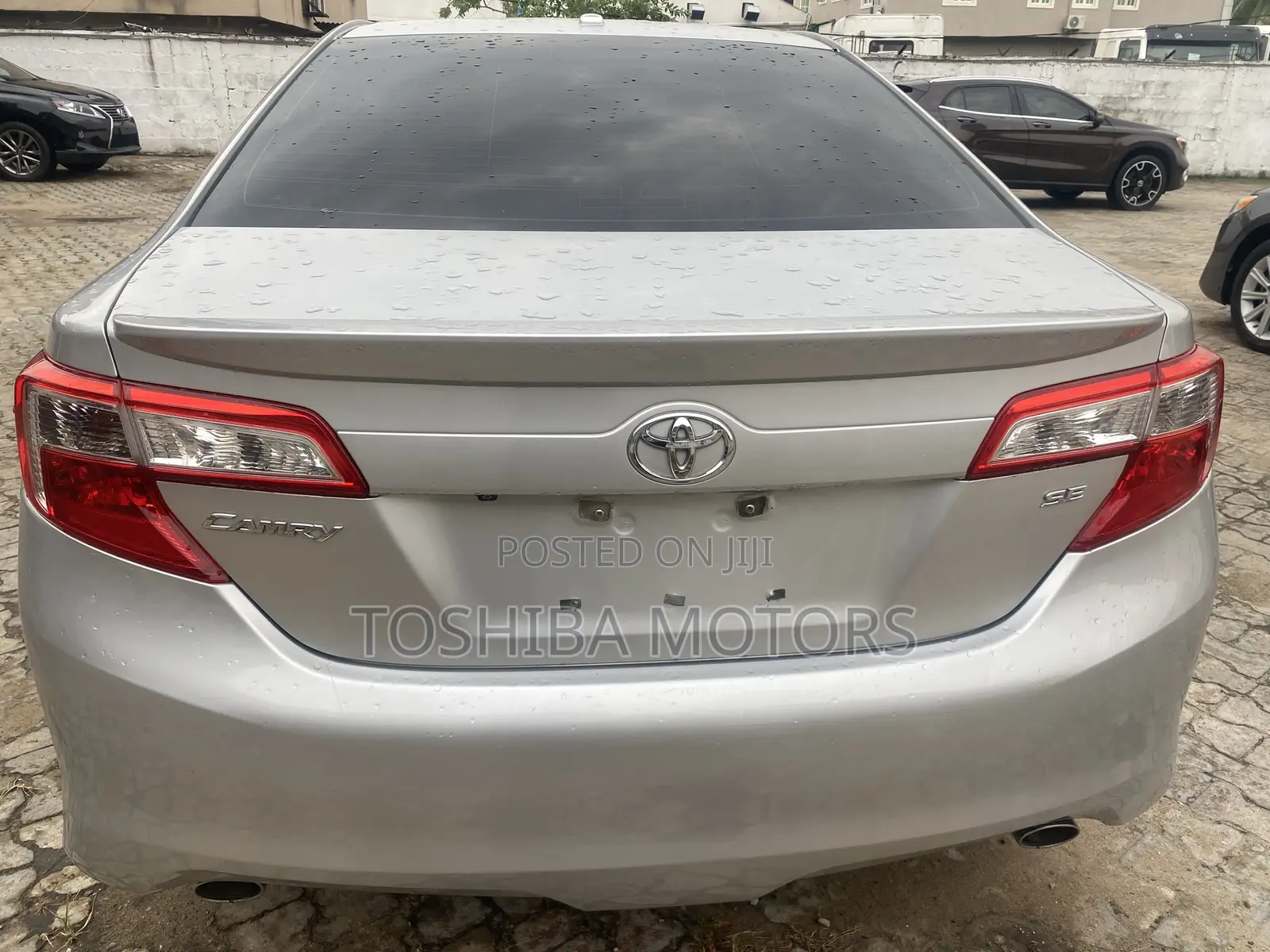 Toyota Camry SE 4dr Sedan (2.5L 4cyl 6A) 2014 Silver