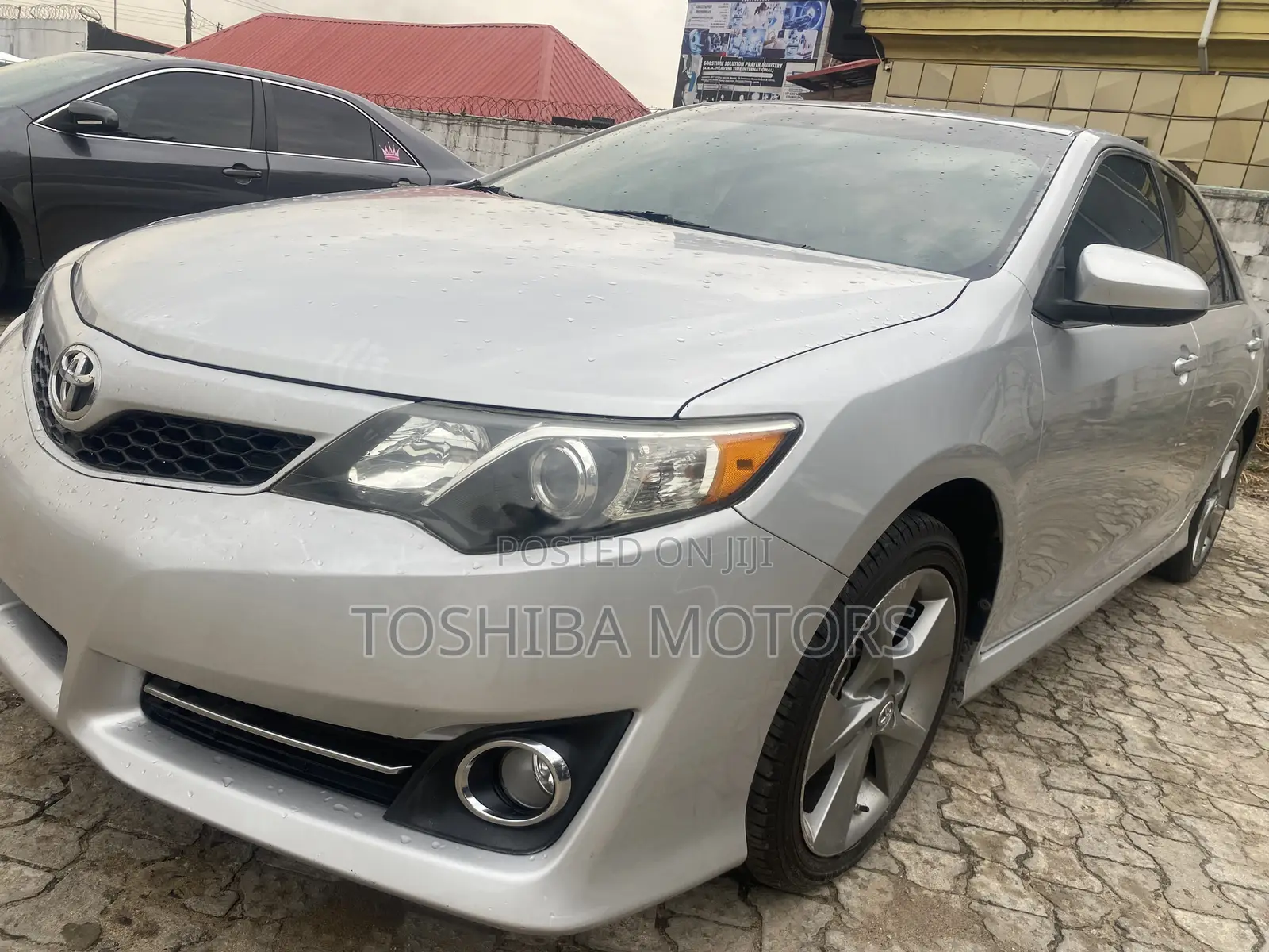 Toyota Camry SE 4dr Sedan (2.5L 4cyl 6A) 2014 Silver
