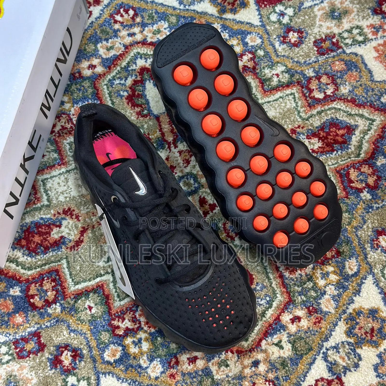 Original Nike Mind 002 Sneakers in 2 Colors