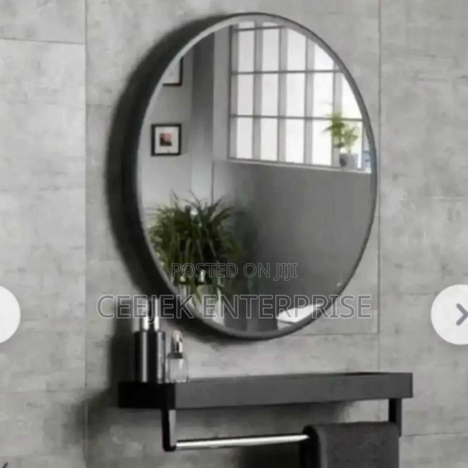 50x50 Round Mirror With Shelve
