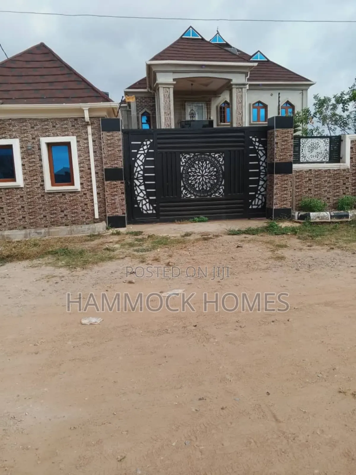 4bdrm Duplex in Agara Estate., Akala Express for sale